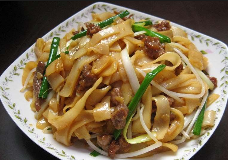 广东小吃–干炒牛河